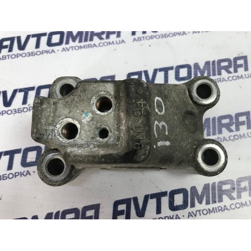 Кронштейн МКПП Hyundai i30 1.6 CRDI 2007-2012 4312223021